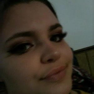 Meet your Posher, Kendra